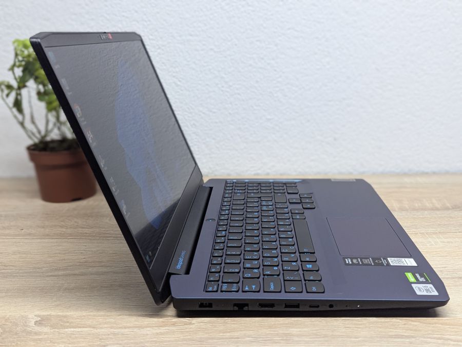 Ноутбук Б/В Lenovo IdeaPad Gaming 3 15IMH05, Intel Core i5-10300H, DDR4 16 GB, SSD 512GB + SSD 512GB, NVIDIA GeForce GTX 1650 4Gb, 15" Full HD