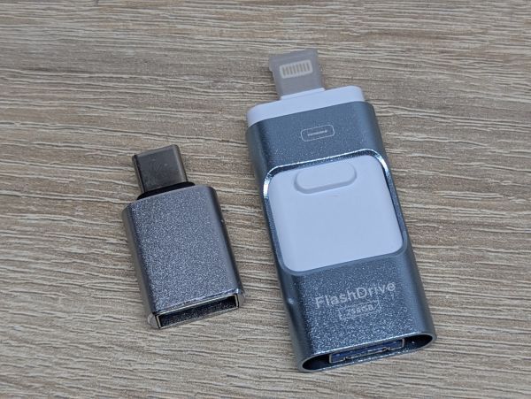 Новий Універсальний флеш-накопичувач 4-в-1 256Gb