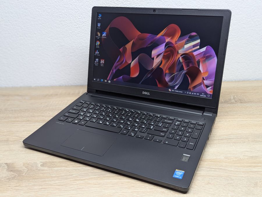 Ноутбук Б/В Dell Vostro 3560, Intel Core i3-5005U, DDR3 8 GB, SSD 128GB, 15.6" HD