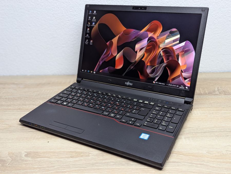 Ноутбук Б/В Fujitsu E556, Intel Core i7-6500U, DDR4 8 GB, SSD 128GB, 15.6" Full HD