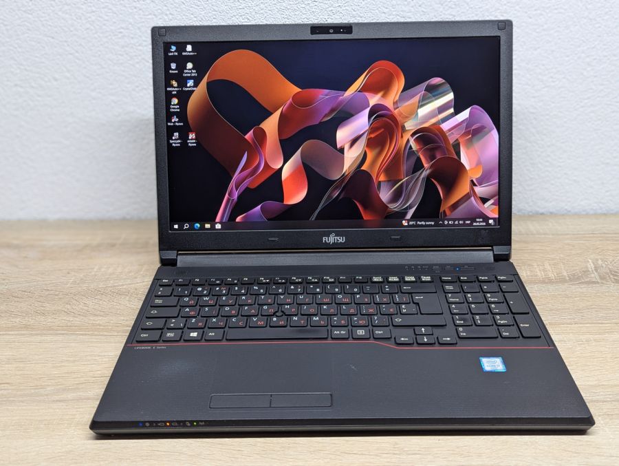 Ноутбук Б/В Fujitsu E556, Intel Core i7-6500U, DDR4 8 GB, SSD 128GB, 15.6" Full HD