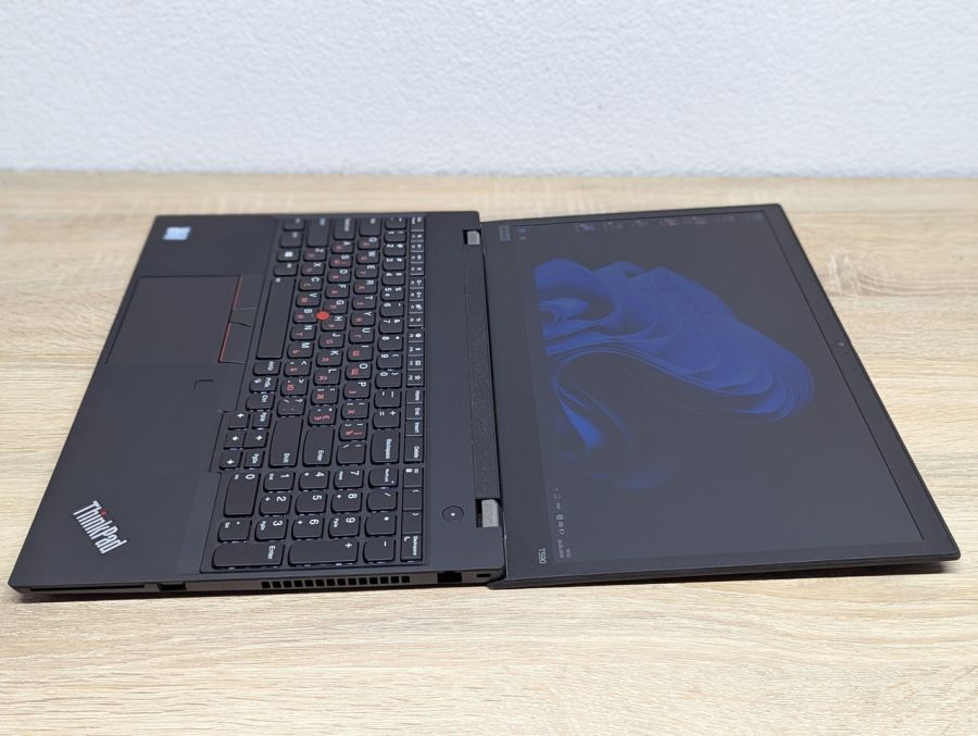 Ноутбук Б/В Lenovo ThinkPad T590, Intel Core i5-8265U, DDR4 16 GB, SSD 512GB, 15.6" Full HD