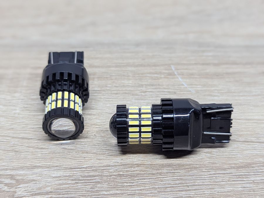 Новий Автомобільні світлодіодні LED-лампи Oushi T20 W21\5W,7443 [ProductHub SKU OushiT20(16)]