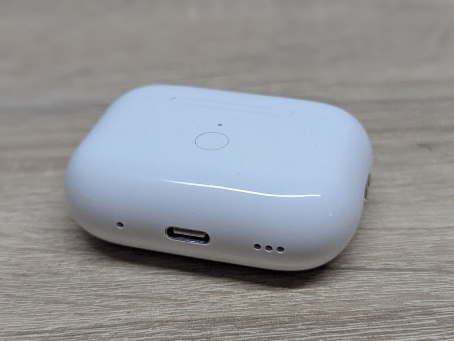 Новий Зарядний кейс для Apple AirPods Pro