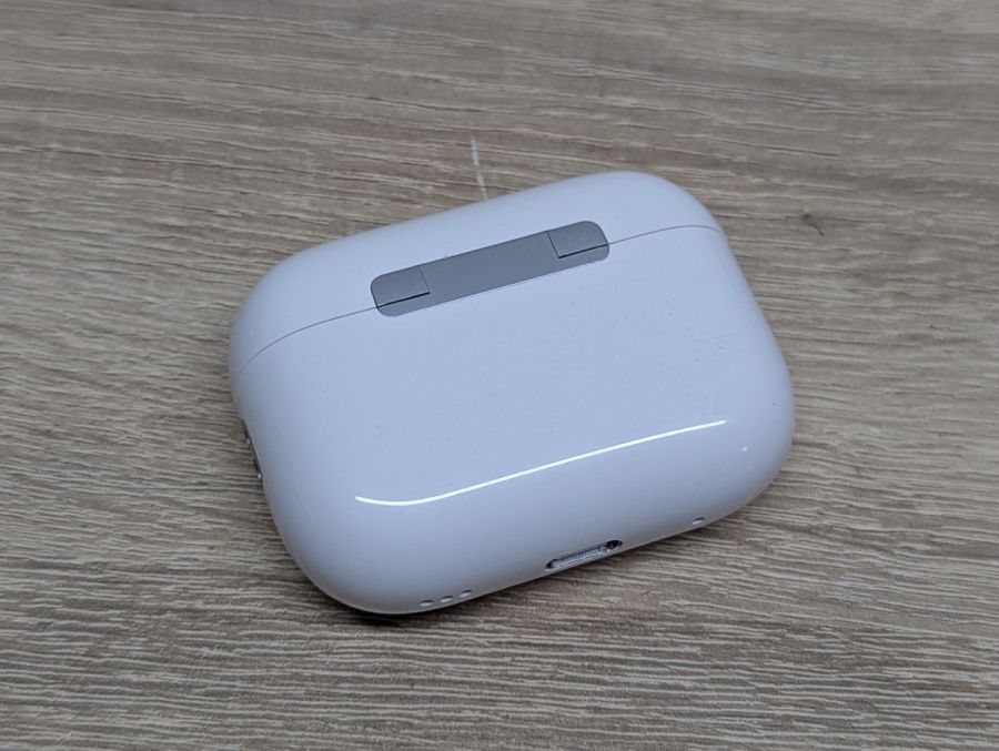 Новий Зарядний кейс для Apple AirPods Pro