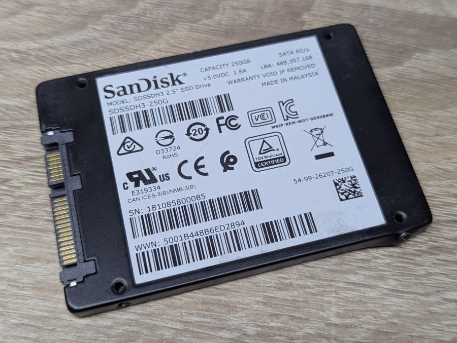 Б/В SSD SanDisk Ultra 3D 250Gb 2.5"
