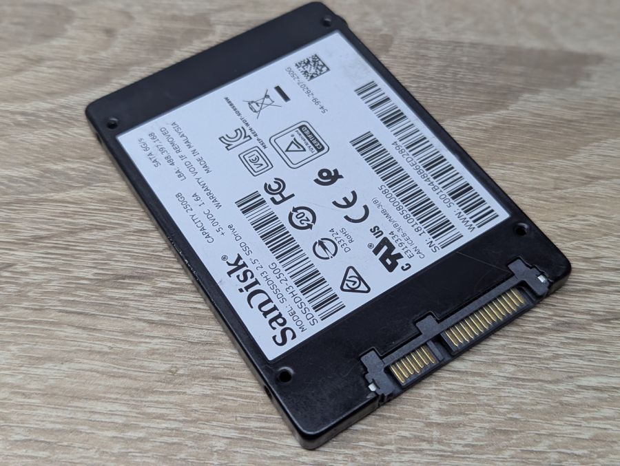 Б/В SSD SanDisk Ultra 3D 250Gb 2.5"