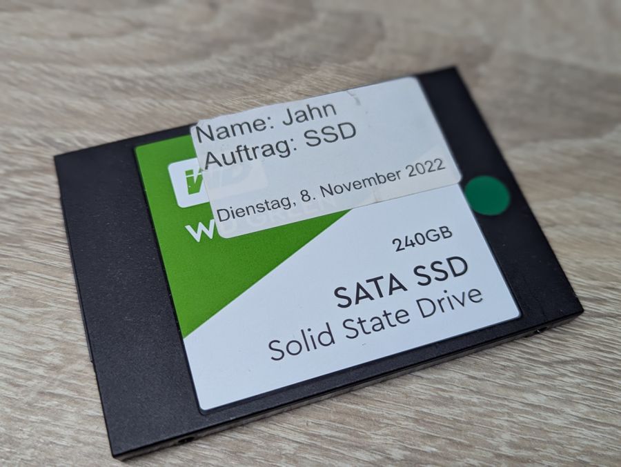 Б/В SSD WD Green SATA 240 ГБ 2.5"