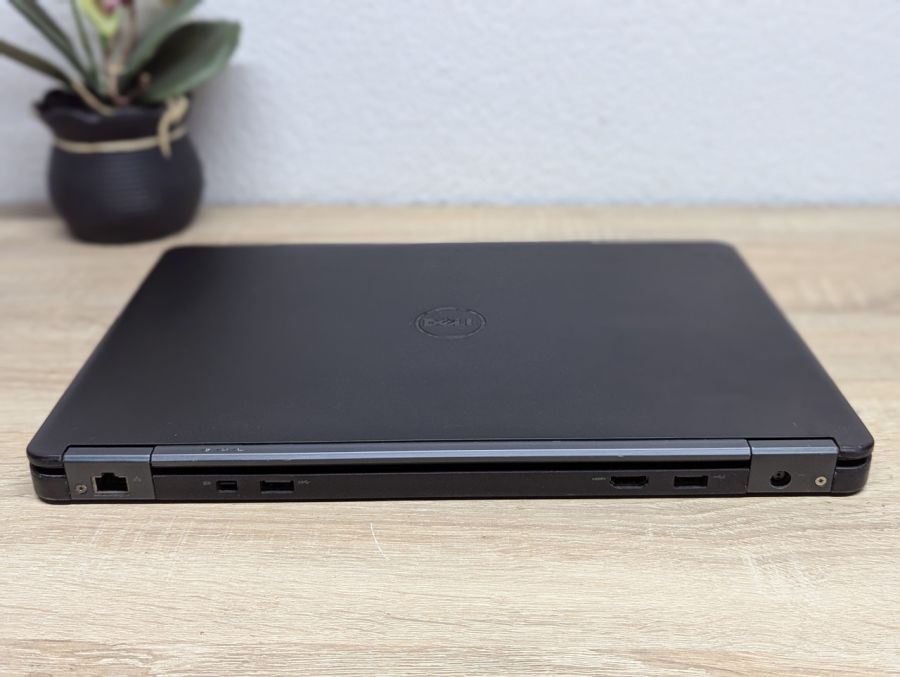 Ноутбук Б/В Dell Latitude E7450, Intel Core i5-5300U, DDR3 8 GB, SSD 128GB, 14" Full HD
