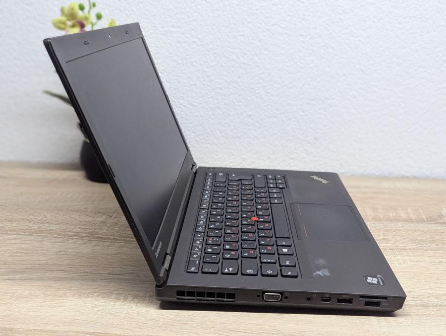 Ноутбук Б/В Lenovo T440P, Intel Core i5-4300M, DDR3 8 GB, SSD 128GB, 14" HD
