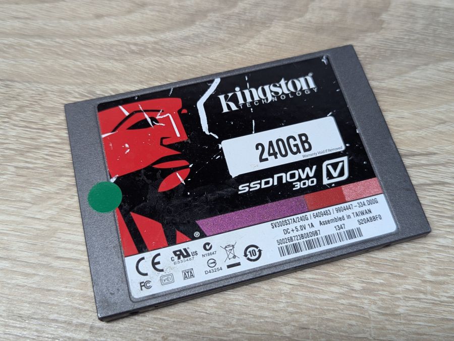 Б/В SSD Kingston Now V300 240 ГБ 2.5"