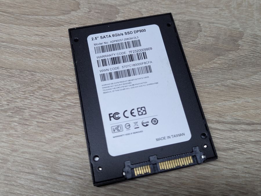 Б/В SSD ADATA Premier Pro SP900 256Gb 2.5"