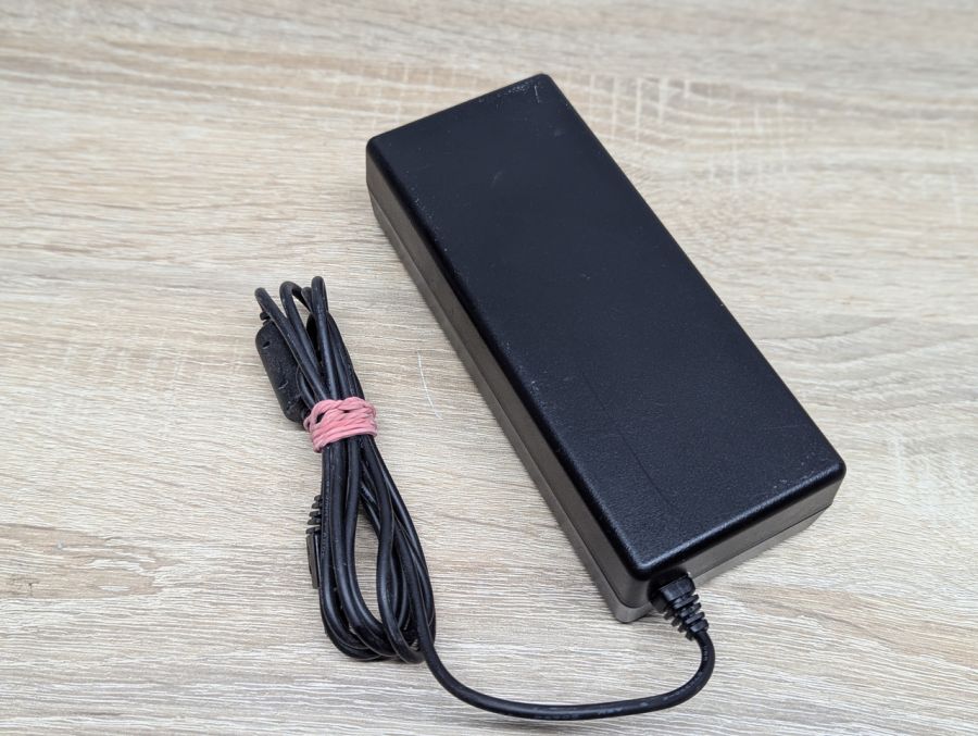 Б/В Блок живлення Сisco AD10048P3 100 Вт 48 В 2.08 А 2-Pin