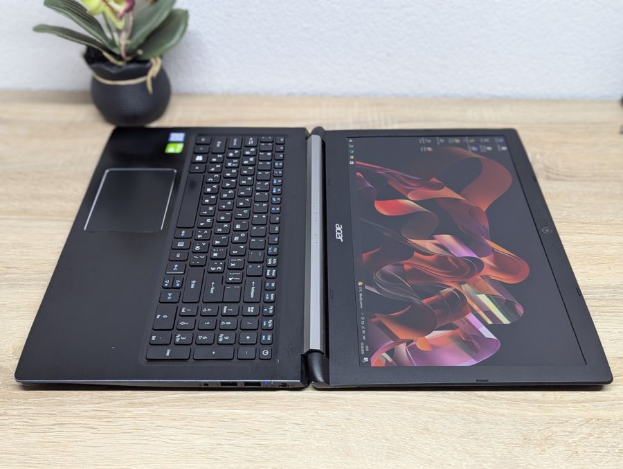 Ноутбук Б/В Acer Aspire A515-51G, Intel Core i5-8250U, DDR4 8 GB, SSD 256GB, 15.6" Full HD
