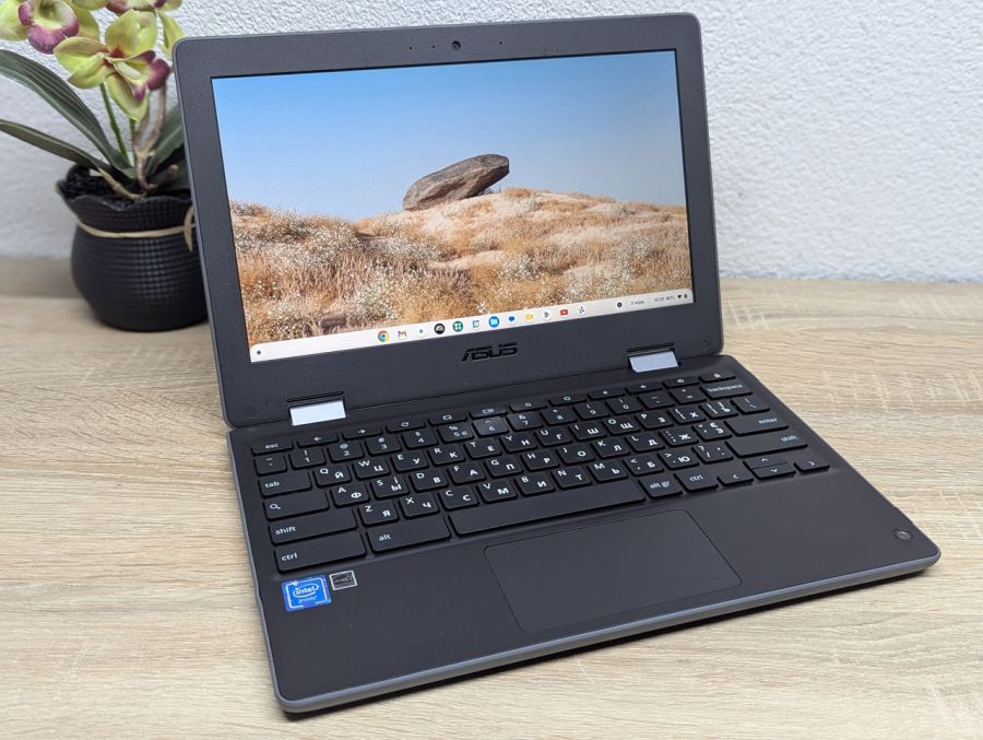 Ноутбук Б/В ASUS Chromebook C214M, Intel Celeron N4020, DDR4 4 GB, SSD 32GB, 11.6" Сенсор