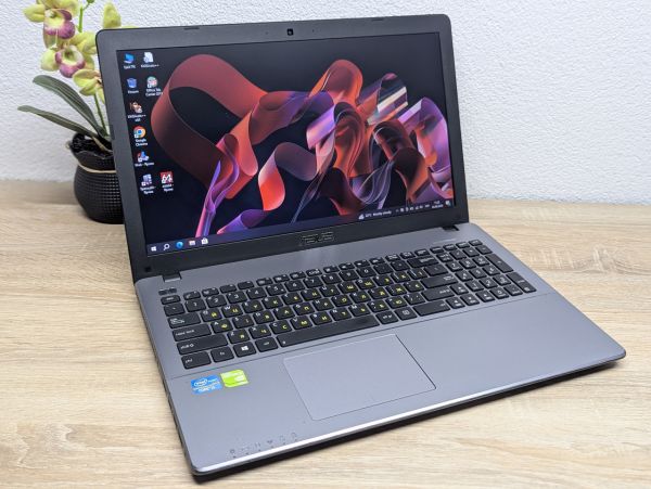 Ноутбук Б/В ASUS X550V, Intel Core i5-3230M, DDR3 8 GB, SSD 256GB, NVIDIA GeForce GT 720M 2Gb, 15.6"