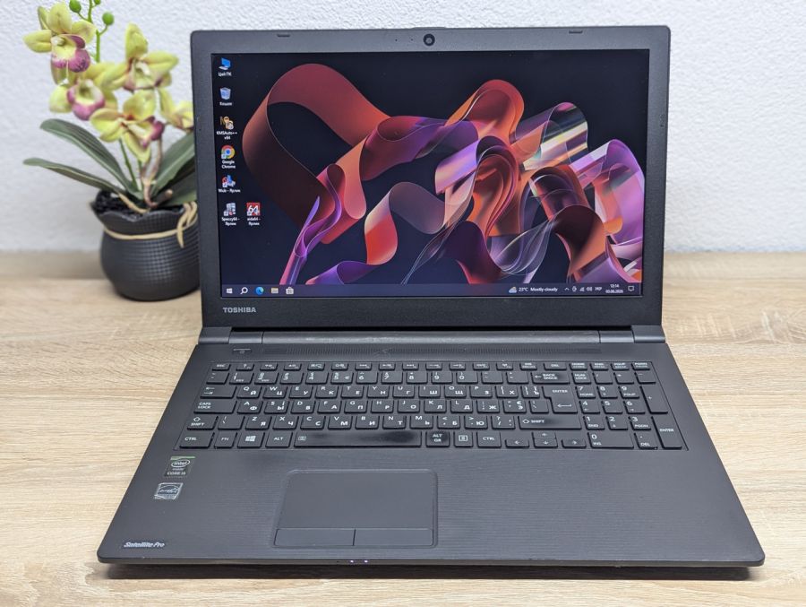 Ноутбук Б/В Toshiba Satellite Pro R50-B, Intel Core i5-4210, DDR3 8 GB, SSD 128GB, 15.6" HD