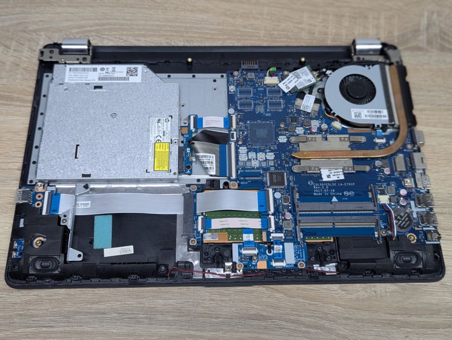Б/В Ноутбук HP 250 G6 на розбір I3-6006U