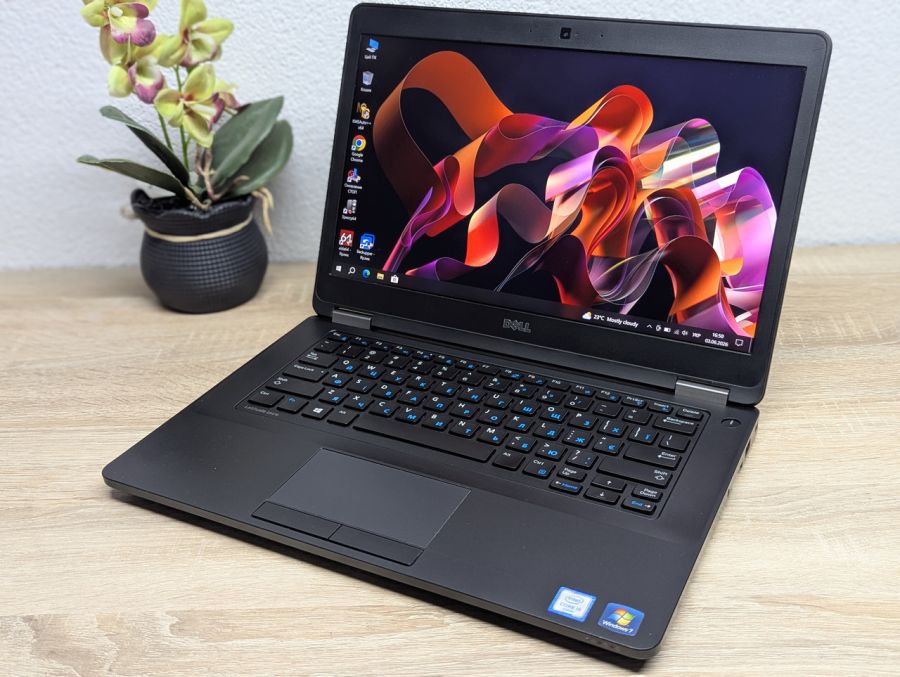 Ноутбук Б/В Dell Latitude E5470, Intel Core i5-6300U, DDR4 16 GB, SSD 256GB, 14" Full HD