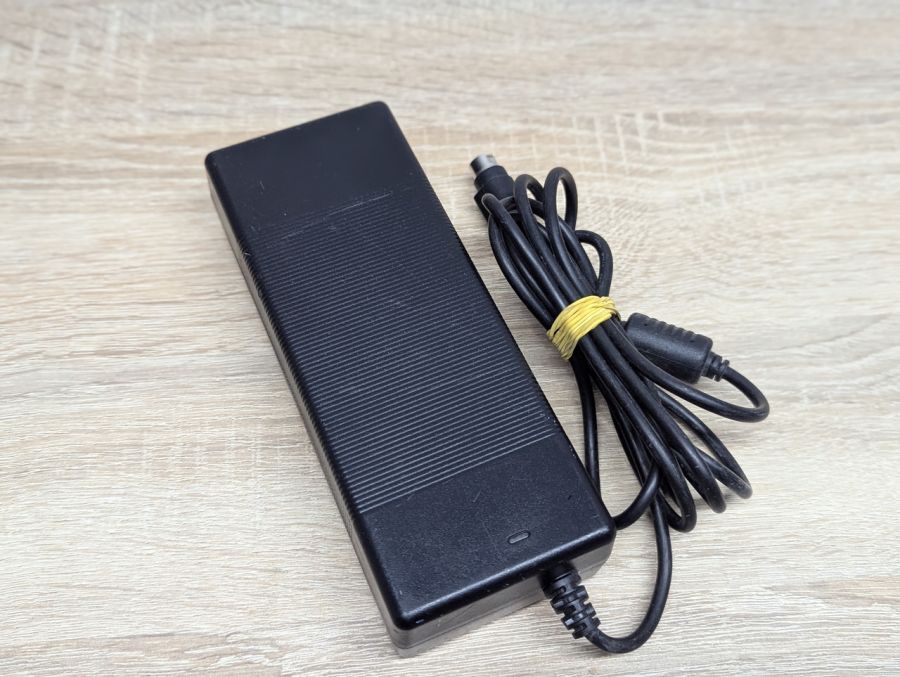 Б/В Блок живлення FSP Group Inc FSP120-AFB 120W 48 В 2.5 А 4-Pin