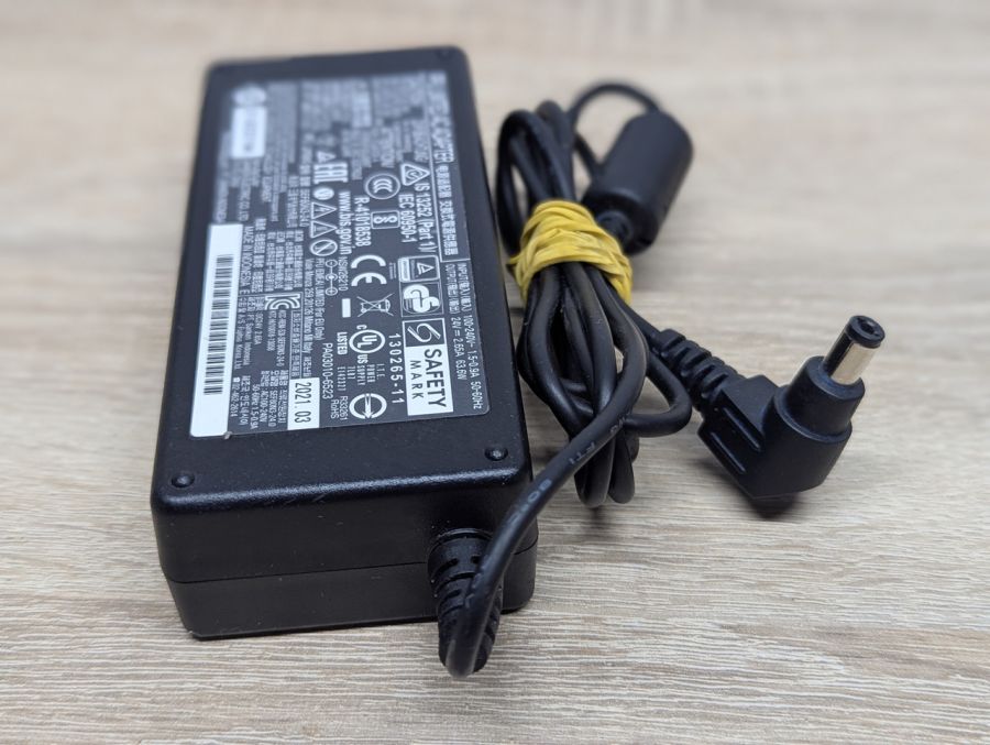 Б/В Блок живлення PFU Limited SEF80N3 63.6 Вт 24 В 2.65 А 5.5x2.1 мм