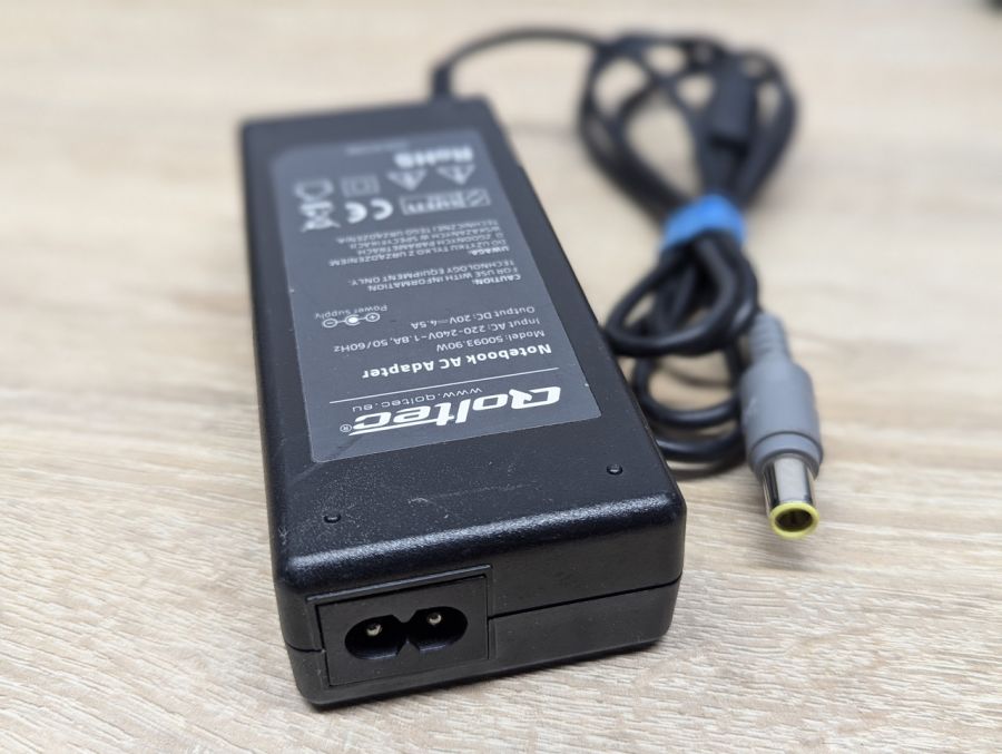 Б/В Блок живлення Qoltec 50093 90 Вт 20V 4.5A 7.9x5.5 мм
