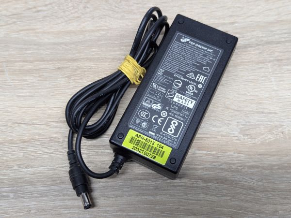 Б/В Блок живлення FSP Group Inc FSP040-RHAN2 40Вт 12В 3.33А 5.5x2.5 мм [ProductHub SKU RHAN2]