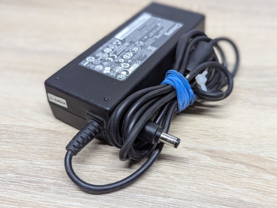 Б/В Блок живлення Chicony A10-090P3A,90W, 19 В, 4.74 А,5.5 x 2.5 мм