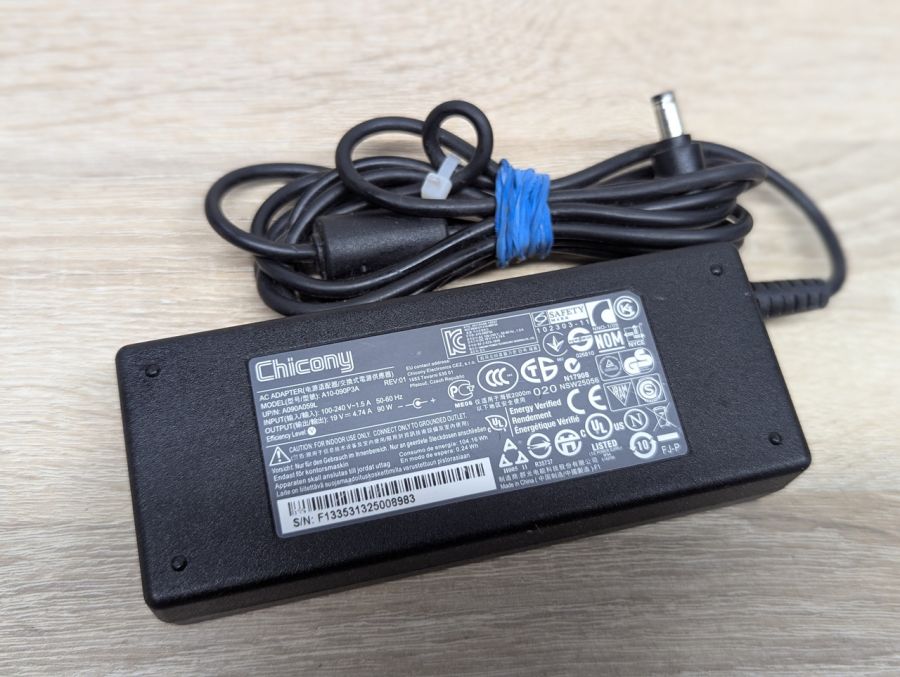 Б/В Блок живлення Chicony A10-090P3A,90W, 19 В, 4.74 А,5.5 x 2.5 мм