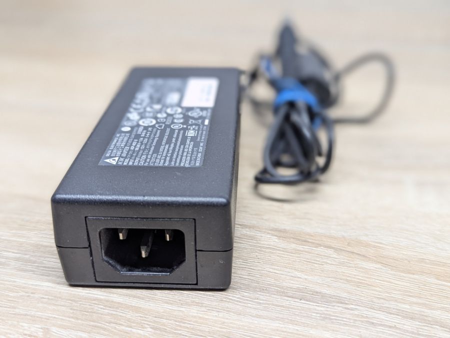 Б/В Блок живлення Delta Electronics ADP-40DD B,40 Вт,12 В,3.33 А,5.5x2.1 мм