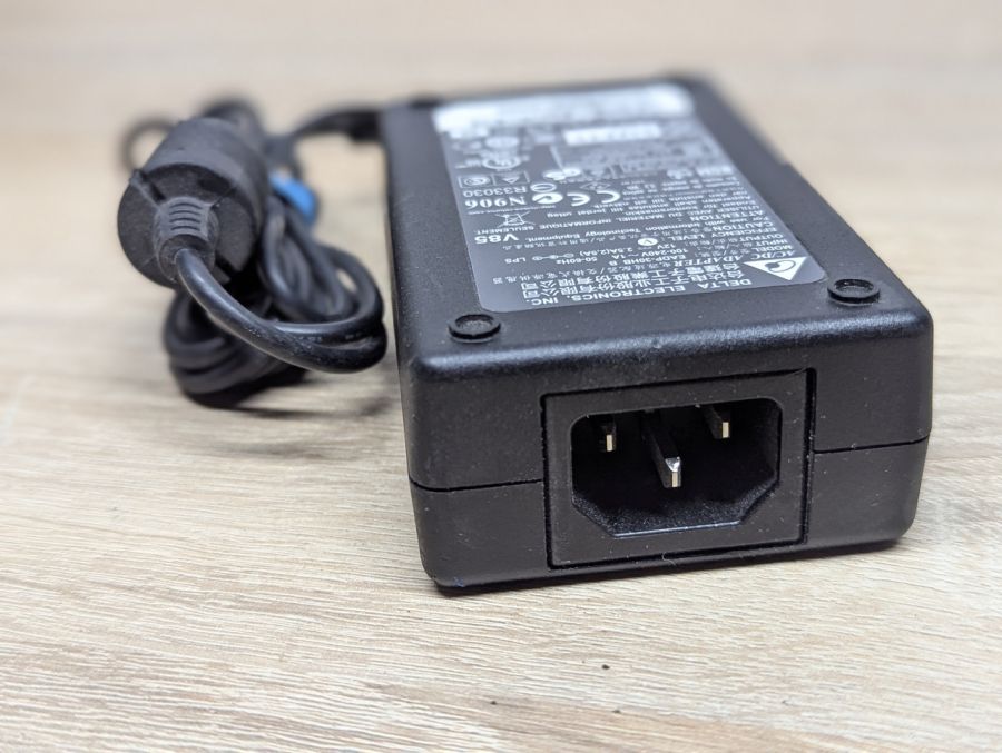 Б/В Адаптер живлення Delta Electronics EADP-30HB B,30 Вт,12В, 2.5А,5.5 x 2.5 мм