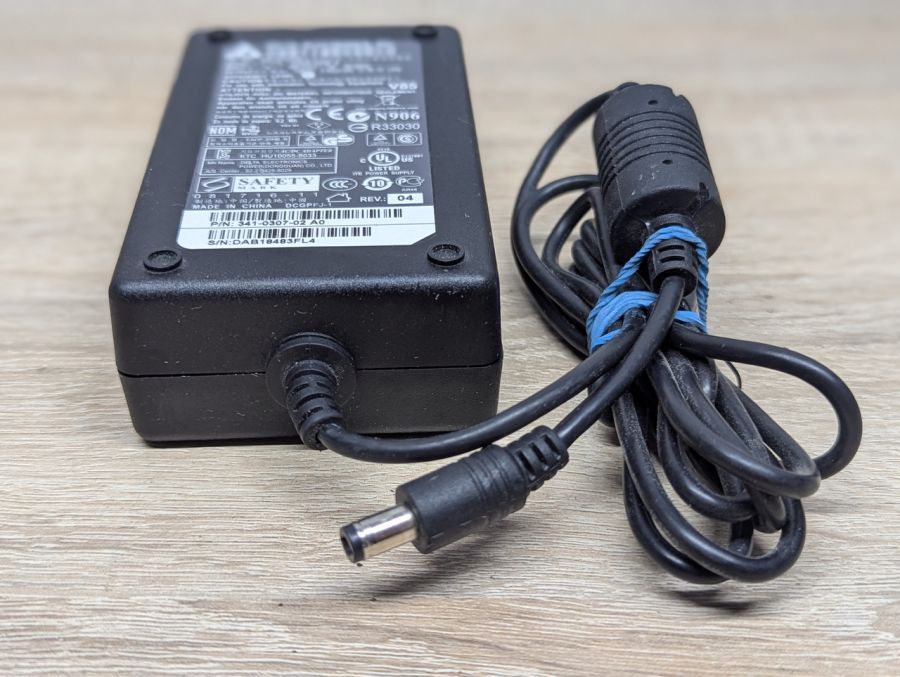 Б/В Адаптер живлення Delta Electronics EADP-30HB B,30 Вт,12В, 2.5А,5.5 x 2.5 мм