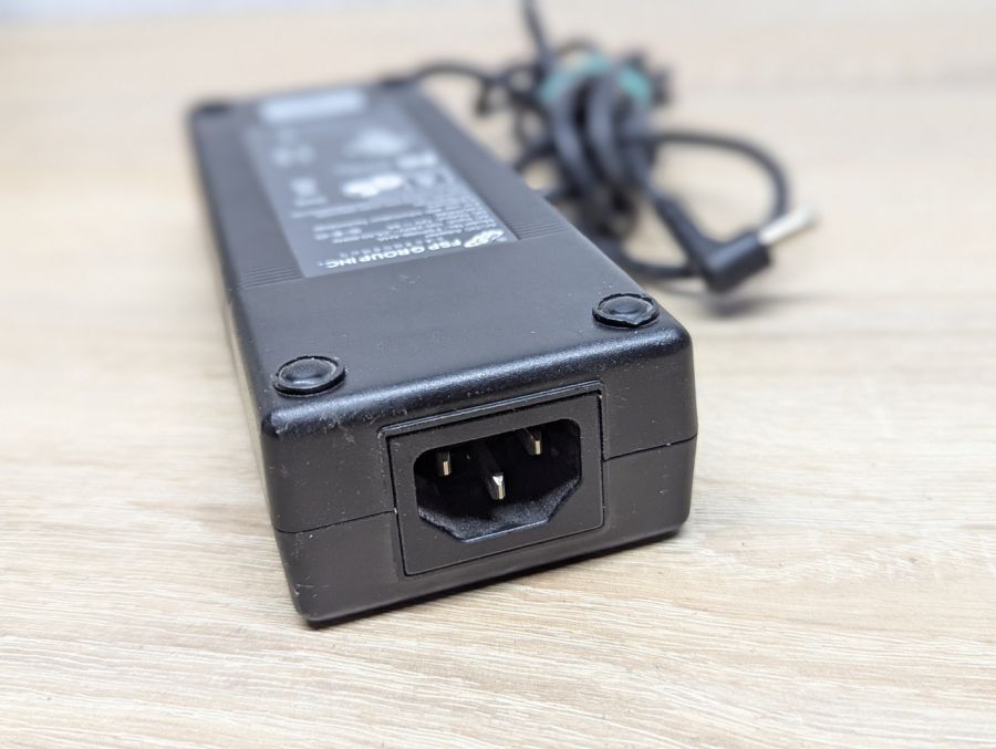 Б/В Адаптер живлення FSP Group Inc FSP096-AHA, 96W,12V,8A, 5.5x 2.5 мм