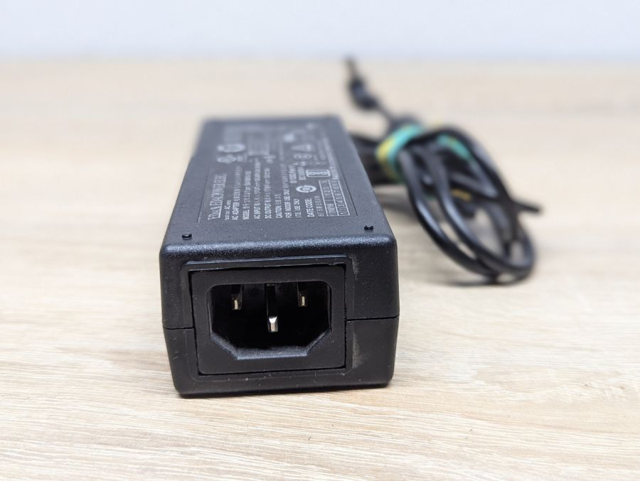 Б/В Блок живлення EDAC Power Electronics EA10681U-120, 72 Вт,12 В ,6A, 5.5 x 2.5 мм
