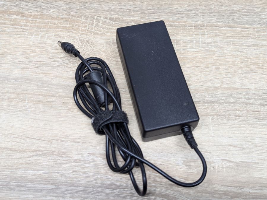Б/В Блок живлення PowerMart EA10953,90 Вт,19 В, 4.73 А,5.5 х 2.5 мм