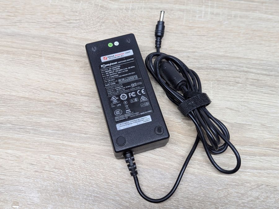 Б/В Блок живлення PowerMart EA10953,90 Вт,19 В, 4.73 А,5.5 х 2.5 мм
