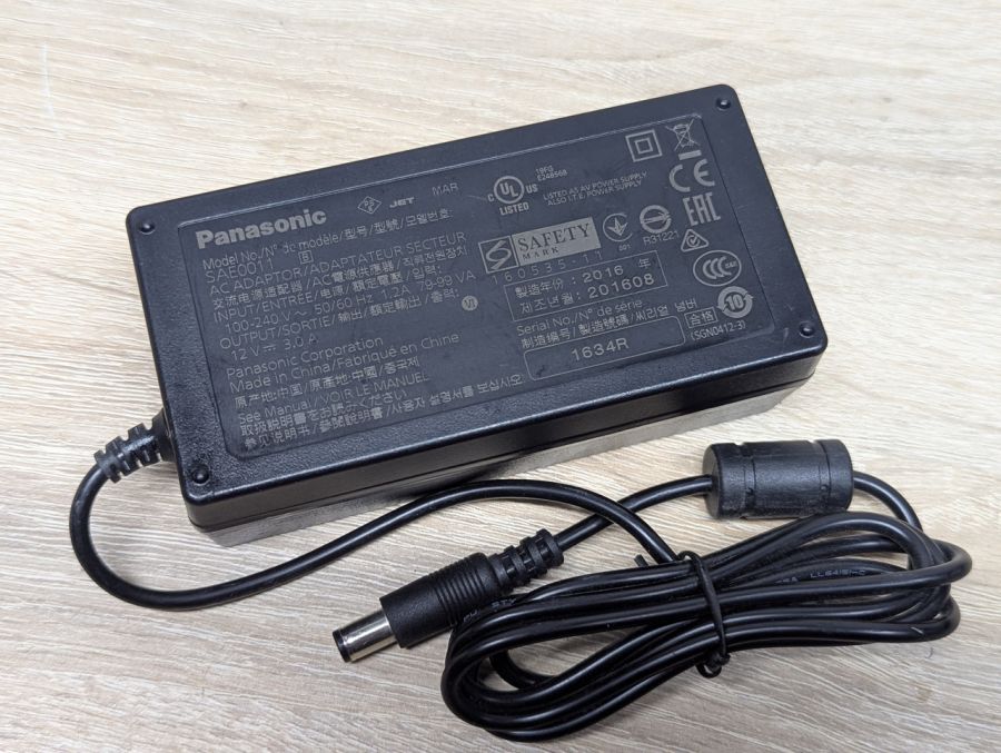 Б/В Блок живлення Panasonic SAE0011,36 Вт,12В, 3.0А,5.5x2.5мм