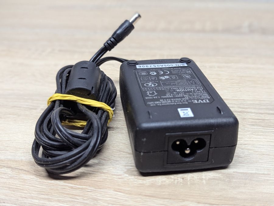 Б/В Блок живлення DVE DSA-0421S-12, 30Вт,12В, 2.5А,5.5 x 2.1 мм