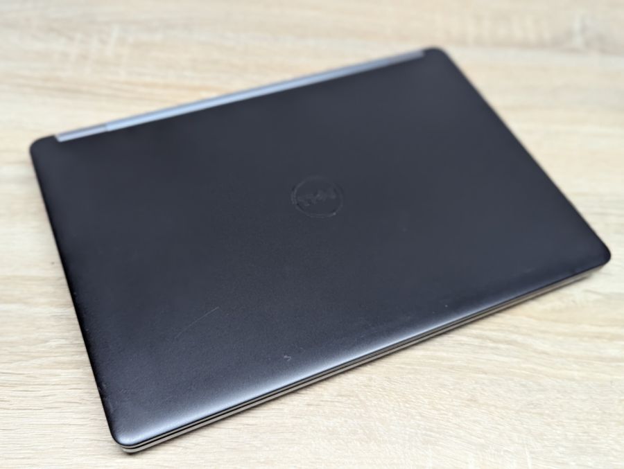 Ноутбук Б/В Dell Latitude E5470, Intel Core i5-6300U, DDR4 8 GB, SSD 256GB, 14" Full HD