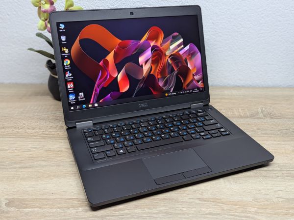 Ноутбук Б/В Dell Latitude E5470, Intel Core i5-6300U, DDR4 8 GB, SSD 256GB, 14" Full HD