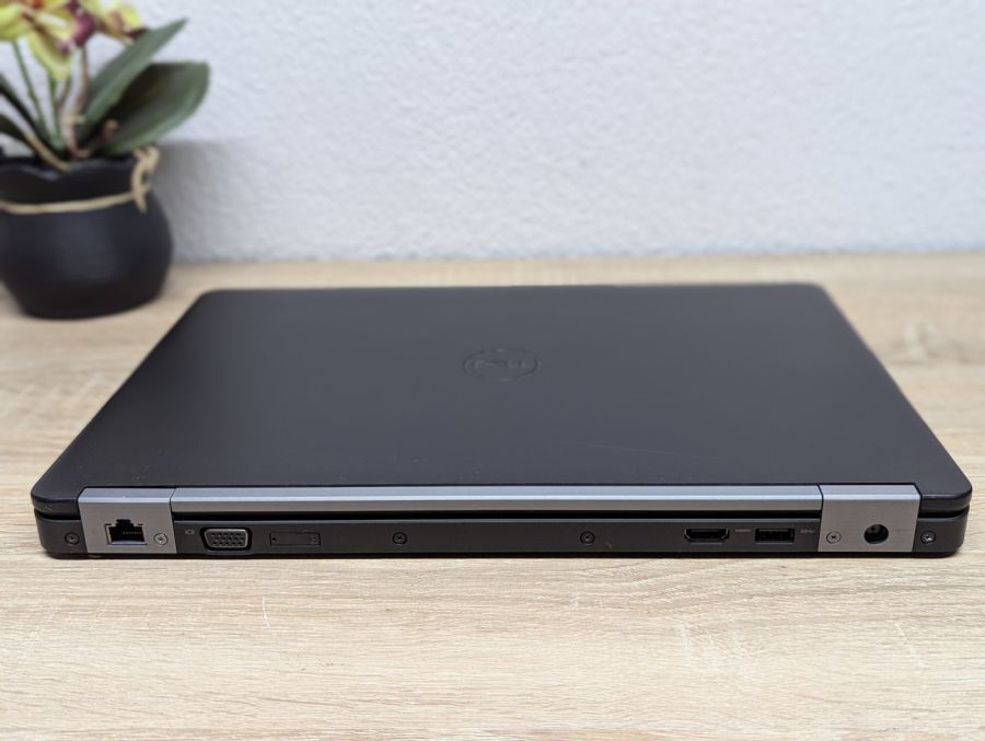 Ноутбук Б/В Dell Latitude E5470, Intel Core i5-6440HQ, DDR4 8 GB, SSD 256GB, 14" Full HD