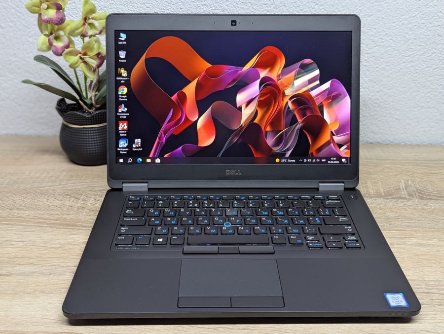 Ноутбук Б/В Dell Latitude E5470, Intel Core i5-6440HQ, DDR4 8 GB, SSD 256GB, 14" Full HD