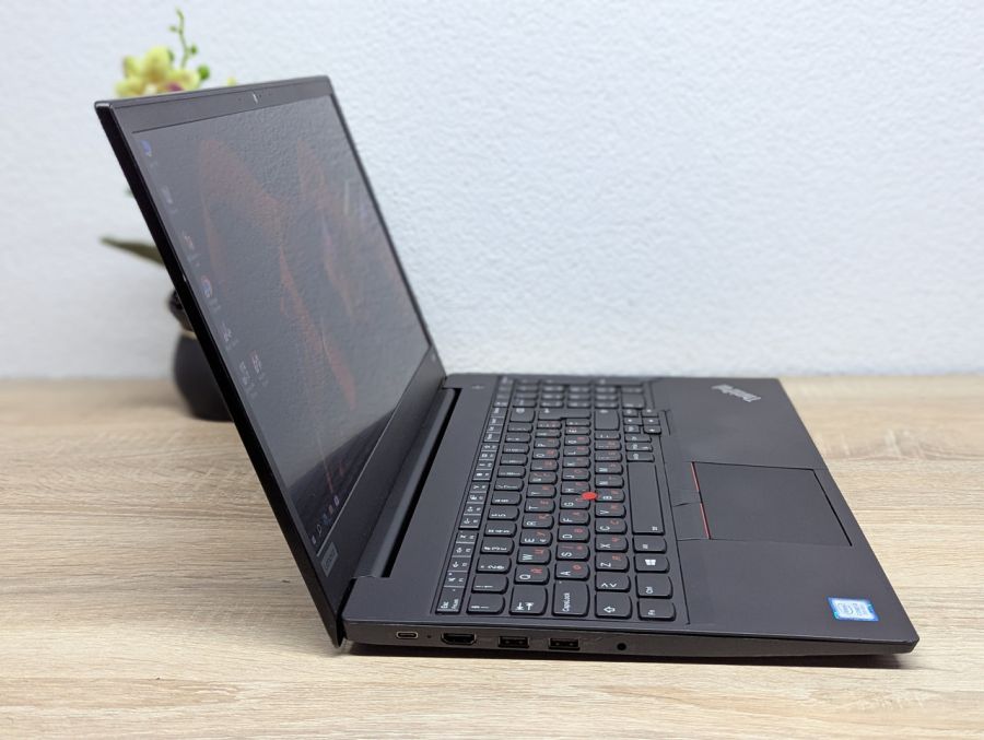 Ноутбук Б/В Lenovo ThinkPad E580, Intel Core i3-8130U, DDR4 16GB, SSD 512GB, 15.6" Full HD