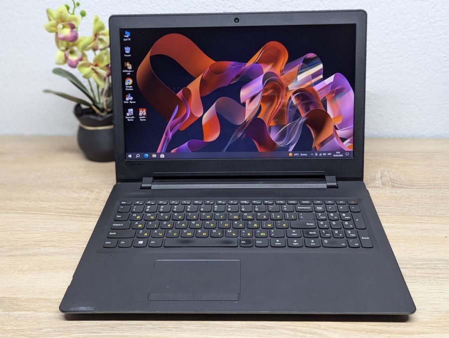 Ноутбук Б/В Lenovo IdeaPad 110-15ACL, AMD A6-7310, DDR3 8 GB, SSD 128GB, Radeon R4, 15.6"