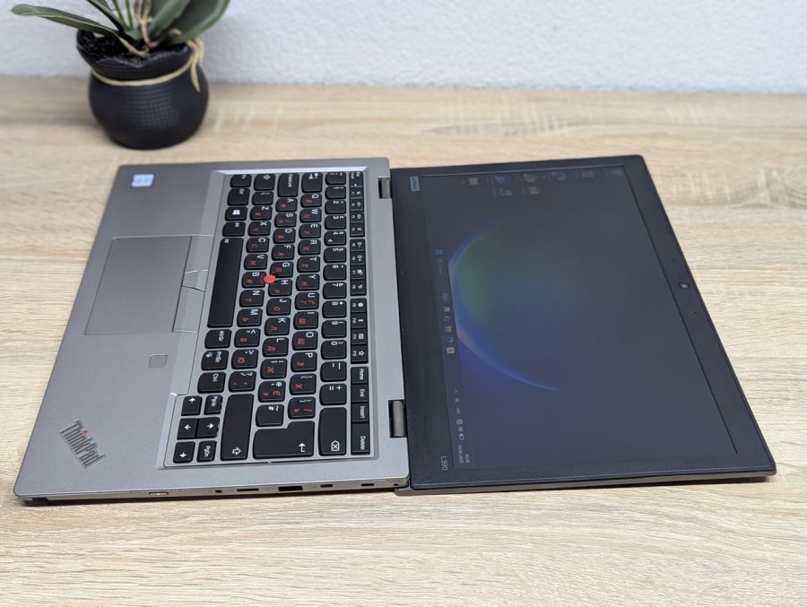 Ноутбук Б/В Lenovo ThinkPad L390, Intel Core i3-8145U, DDR4 8 GB, SSD 256GB, 13" Full HD