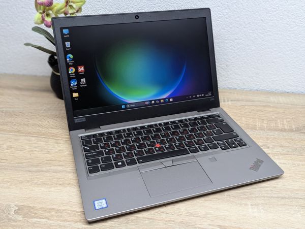 Ноутбук Б/В Lenovo ThinkPad L390, Intel Core i3-8145U, DDR4 8 GB, SSD 256GB, 13" Full HD