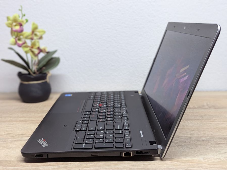 Ноутбук Б/В Lenovo E540, Intel Core i5-4210M, DDR3 8 GB, SSD 128GB, 15.6" HD