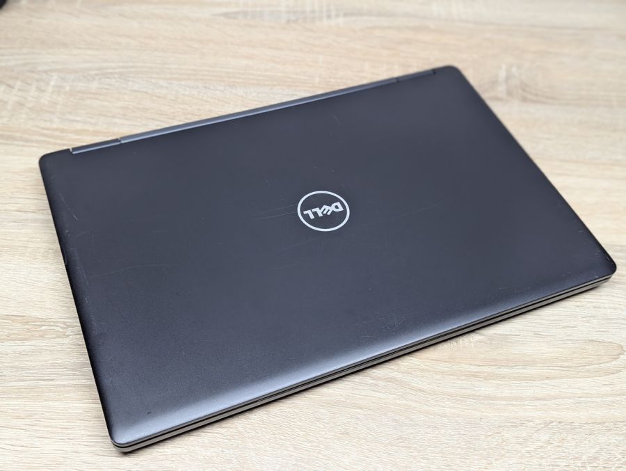 Ноутбук Б/В Dell Latitude 5580, Intel Core i5-6300U, DDR4 8 GB, SSD 256GB, 15.6" Full HD