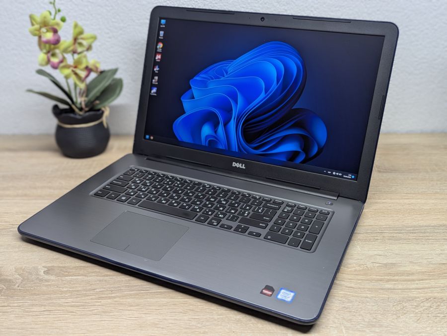 Ноутбук Б/В Dell Inspiron 5767, Intel Core i7-7500U, DDR4 16 GB, SSD 256GB, AMD Radeon R7 M440 4Gb, 17" Full HD