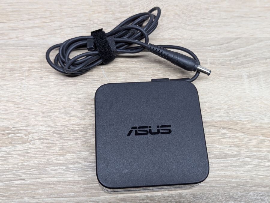 Б/В Блок живлення Asus ADP-90YD B,90 Вт,19 В,4.74 А, 5.5x2.5мм